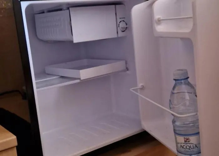 לינה וארוחת בוקר Casa Mia 3*