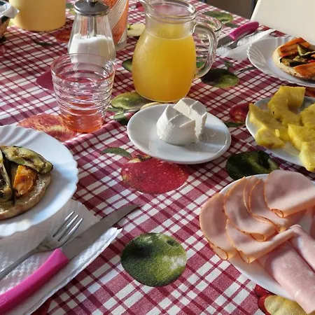 Casa Mia Bed and Breakfast 3*